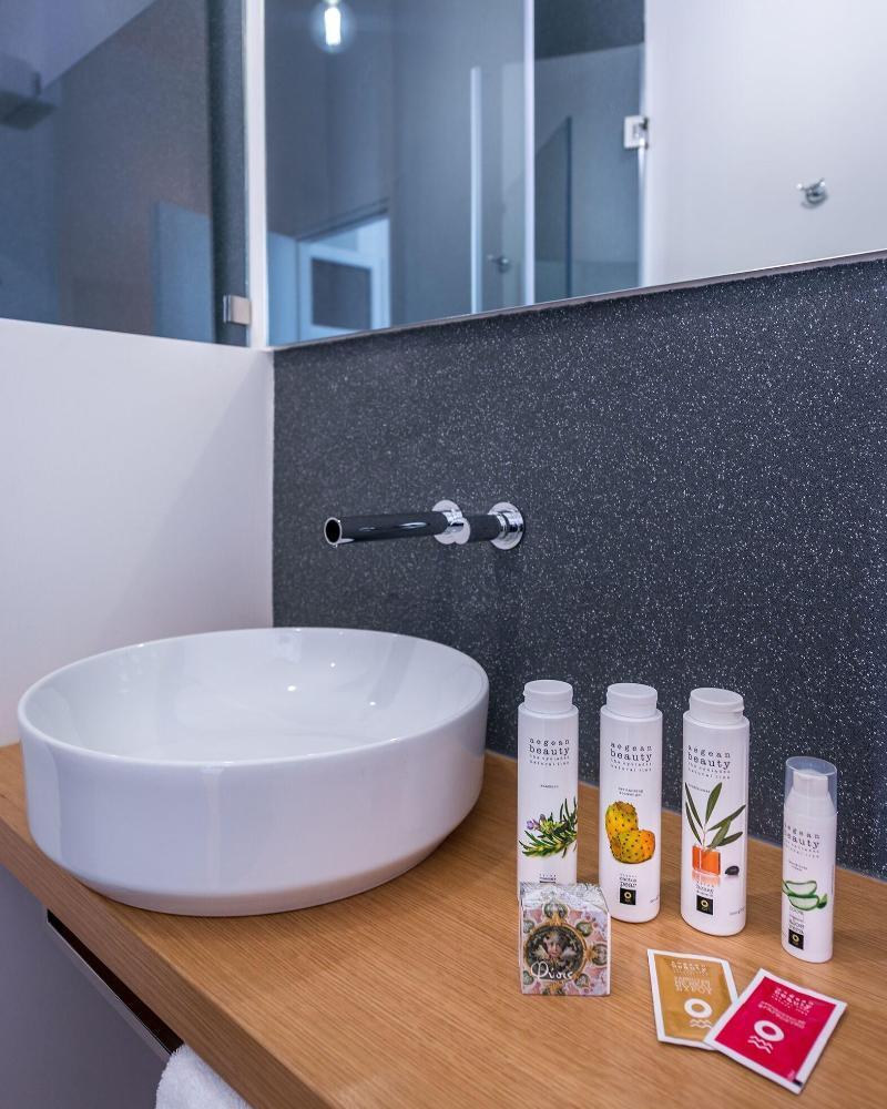 Shapes Luxury Suites Ermoupoli Buitenkant foto