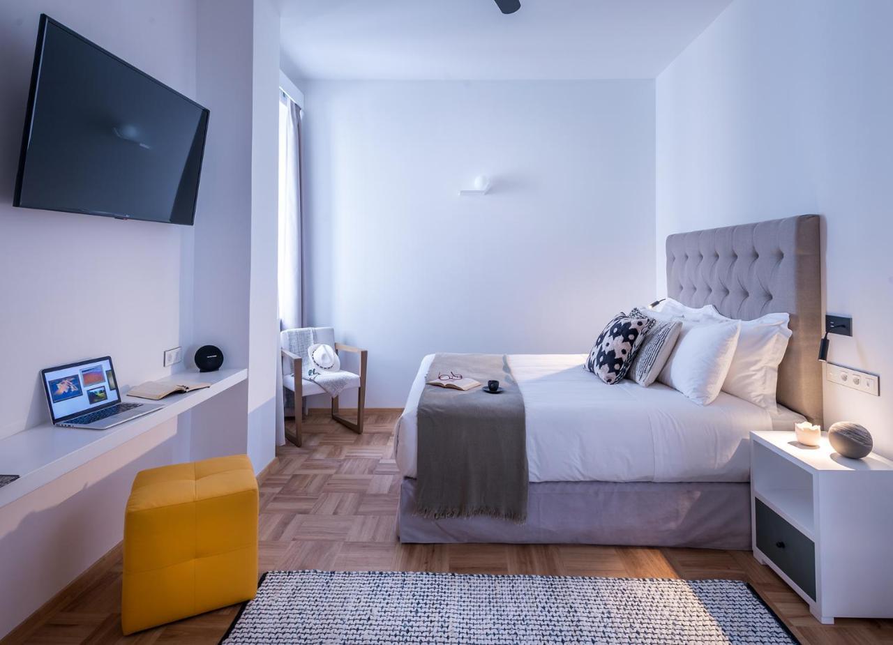 Shapes Luxury Suites Ermoupoli Buitenkant foto