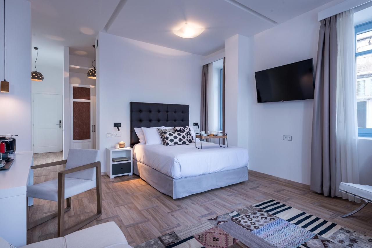 Shapes Luxury Suites Ermoupoli Buitenkant foto