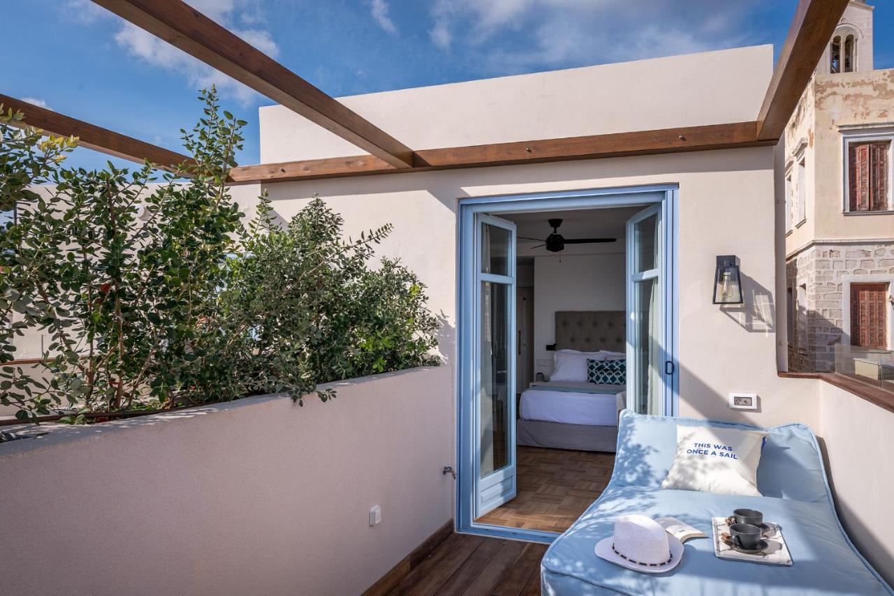 Shapes Luxury Suites Ermoupoli Buitenkant foto