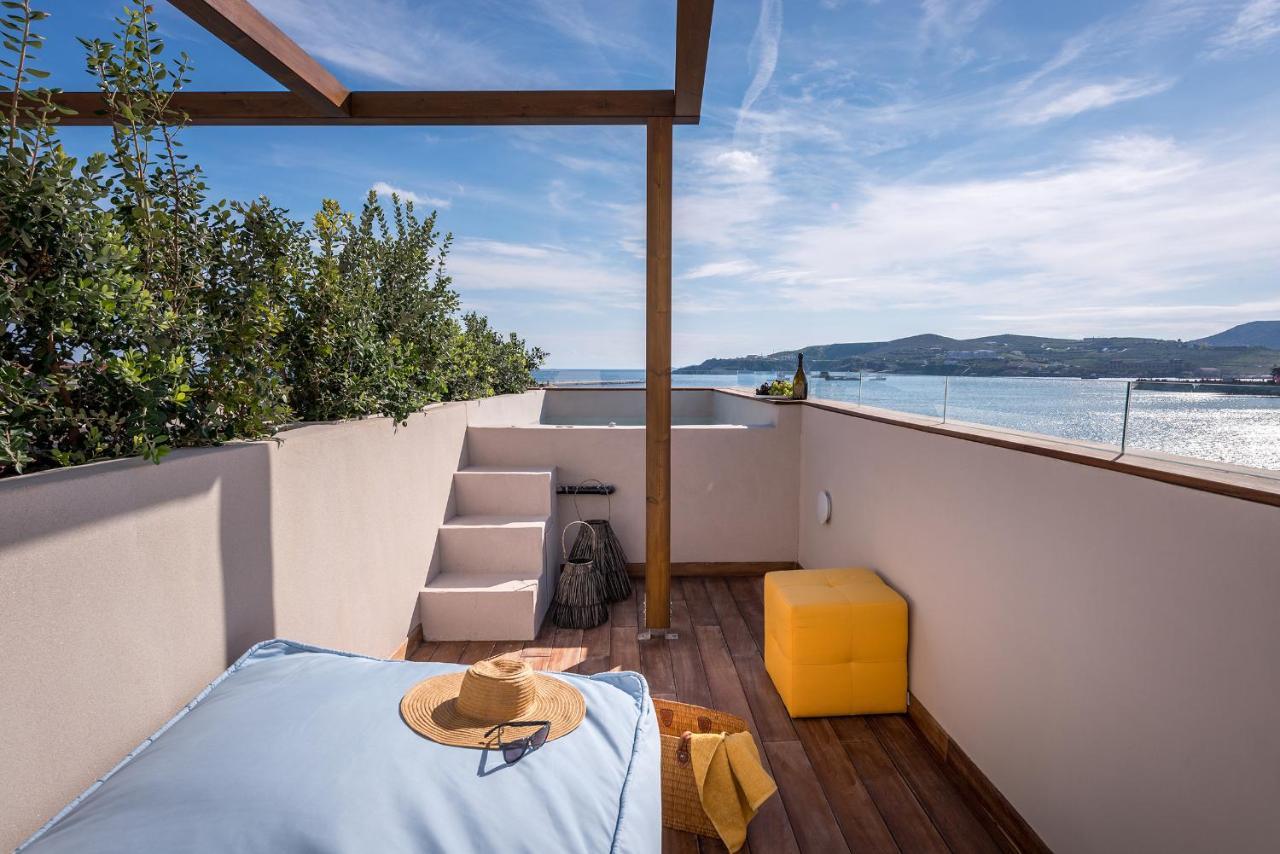Shapes Luxury Suites Ermoupoli Buitenkant foto