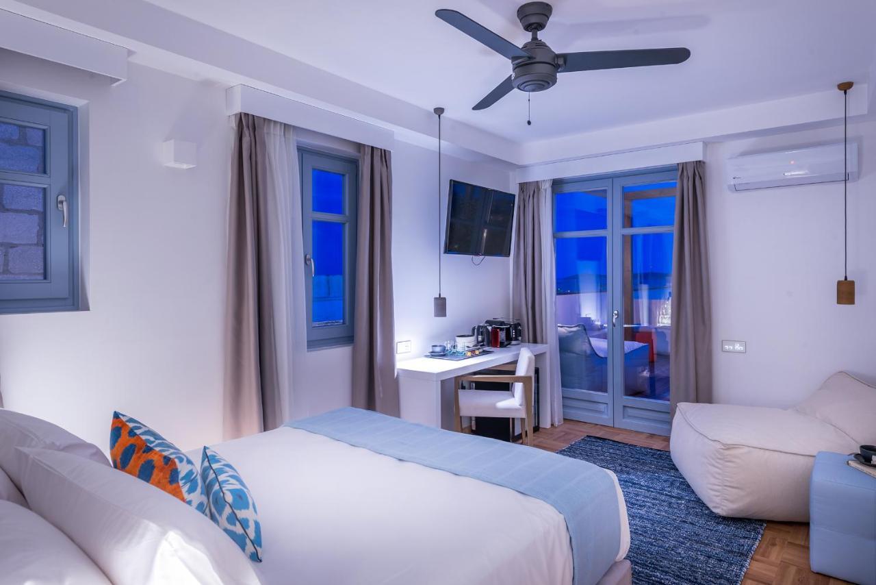 Shapes Luxury Suites Ermoupoli Buitenkant foto